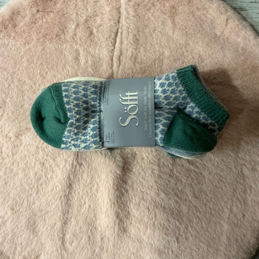 Sofft 4Pk Women’s M 4-10 Supersoft Chunky Knit No-Show Socks Below the Ankle